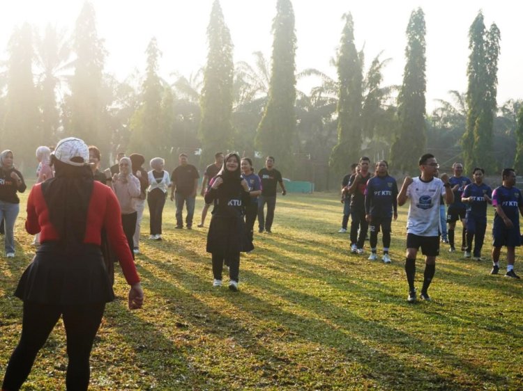 BRI BO Perawang dan PT KTU Gelar Olahraga Bersama untuk Perkuat Sinergi dan Kebersamaan