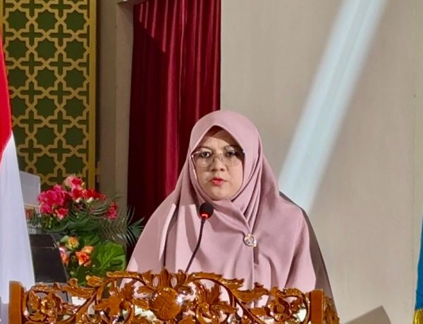 Bupati Siak Afni Sandingkan Ketokohan Chadijah Ali  dengan Tengku Agung Syarifah Latifah 